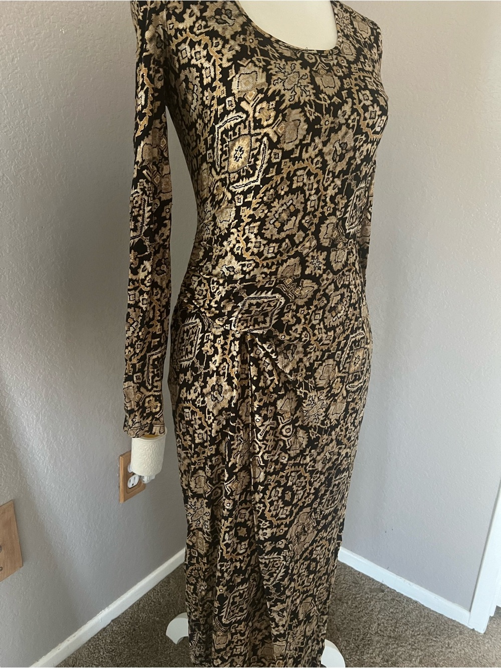 Peruvian Connection Black and Gold Long Sleeve Printed Maxi Dress size small